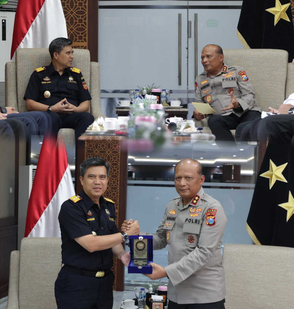 Perkuat Sinergi, Polda Jatim dan Bea Cukai Tingkatkan Pengawasan Barang Ilegal