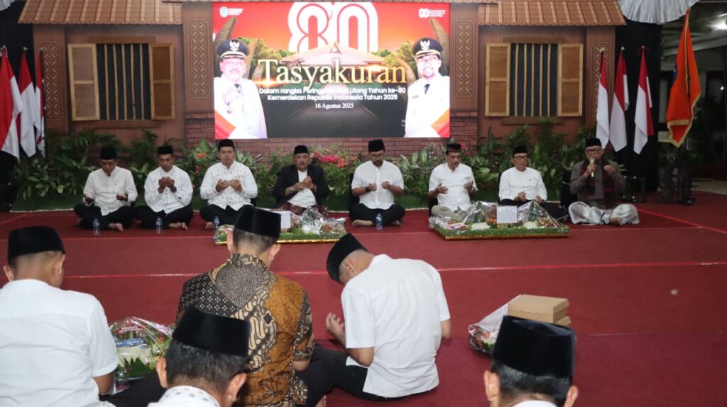 Tasyakuran HUT ke-80 RI di Pendopo Nganjuk, Bupati Ajak Warga Isi Kemerdekaan dengan Kebersamaan