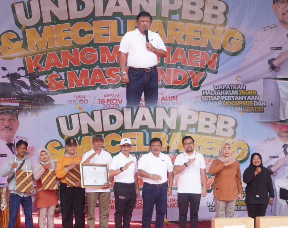 Bupati Nganjuk Apresiasi Kepatuhan Warga saat Membuka Pengundian Berhadiah PBB 2025