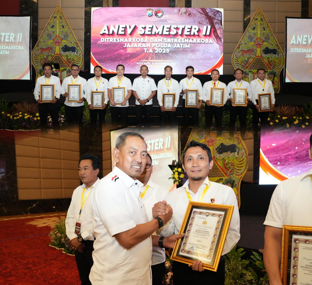 31 Personel Polres Nganjuk Berprestasi Terima Penghargaan Ungkap kasus Pembunuhan dan Perampasan Motor